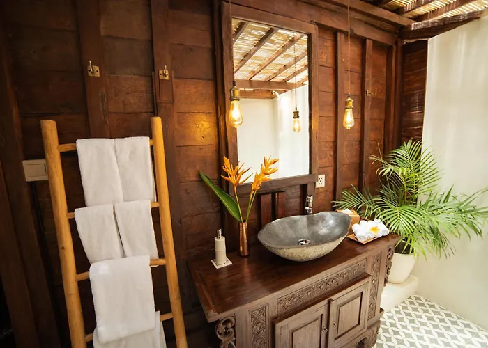 Kayu Village 4*